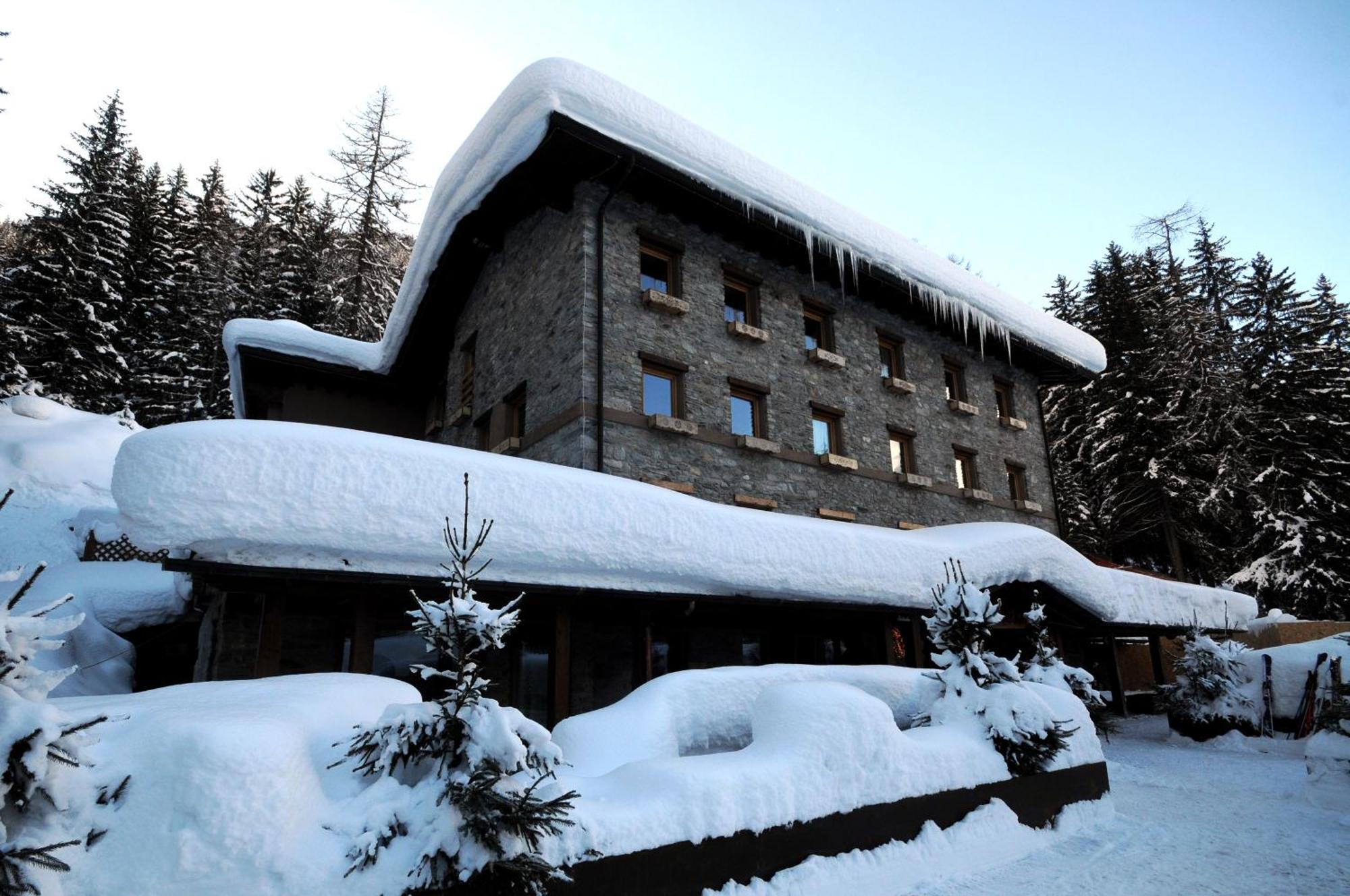 Chalet Eden Eco Hotel, Restaurant & Wellness La Thuile Exterior foto